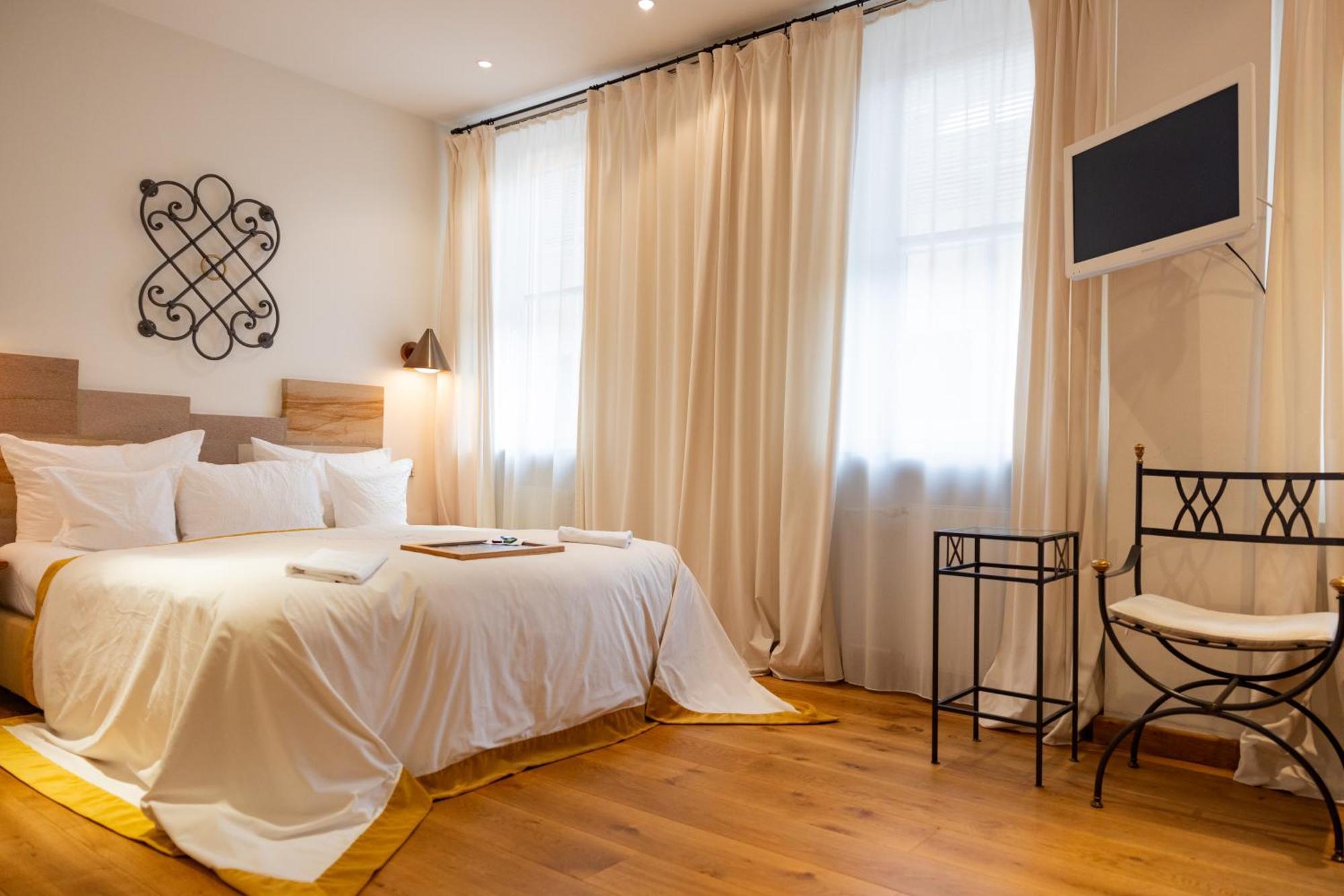 Hotel Drei Raben Nuremberg ภายนอก รูปภาพ