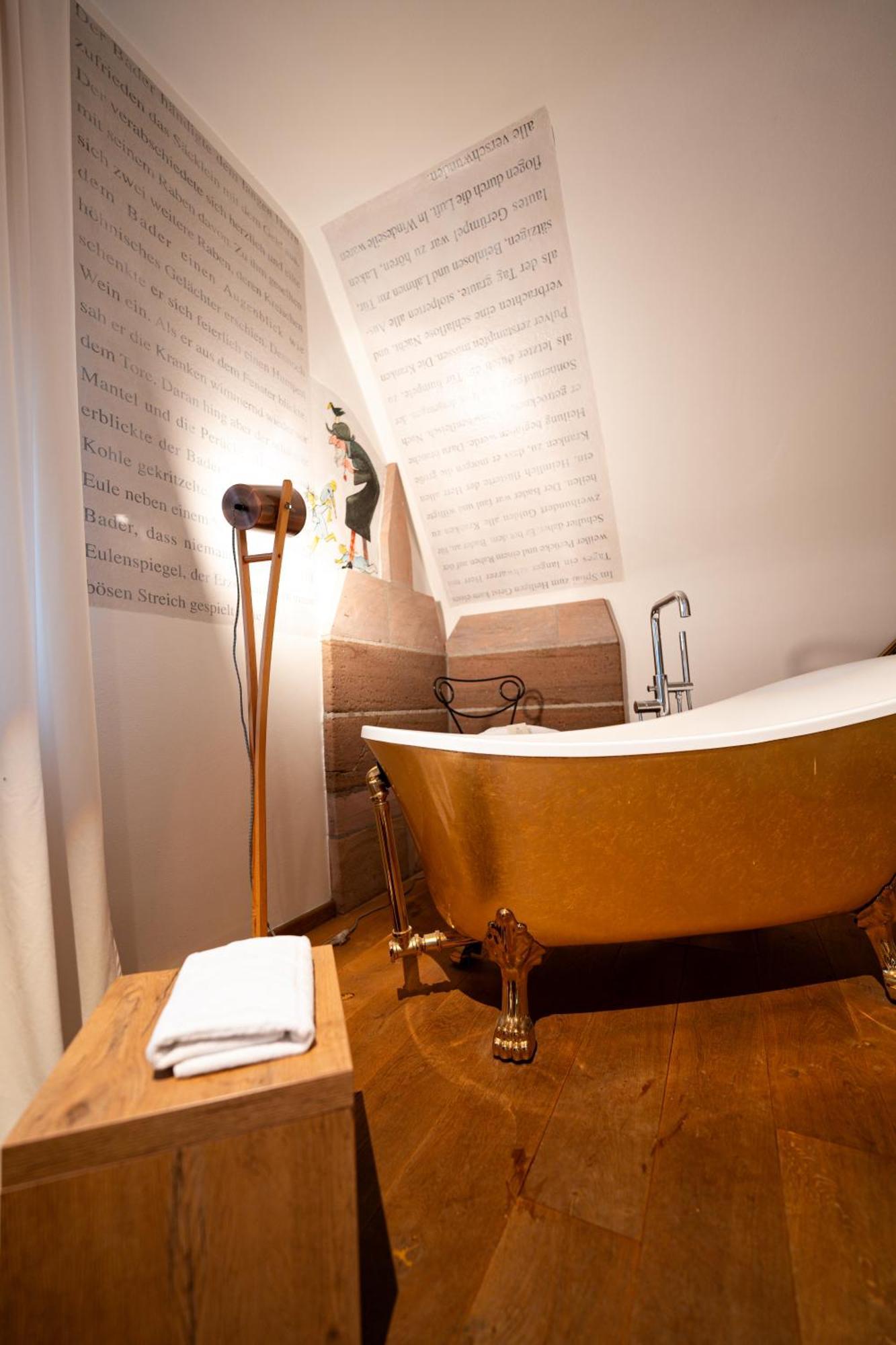 Hotel Drei Raben Nuremberg ภายนอก รูปภาพ