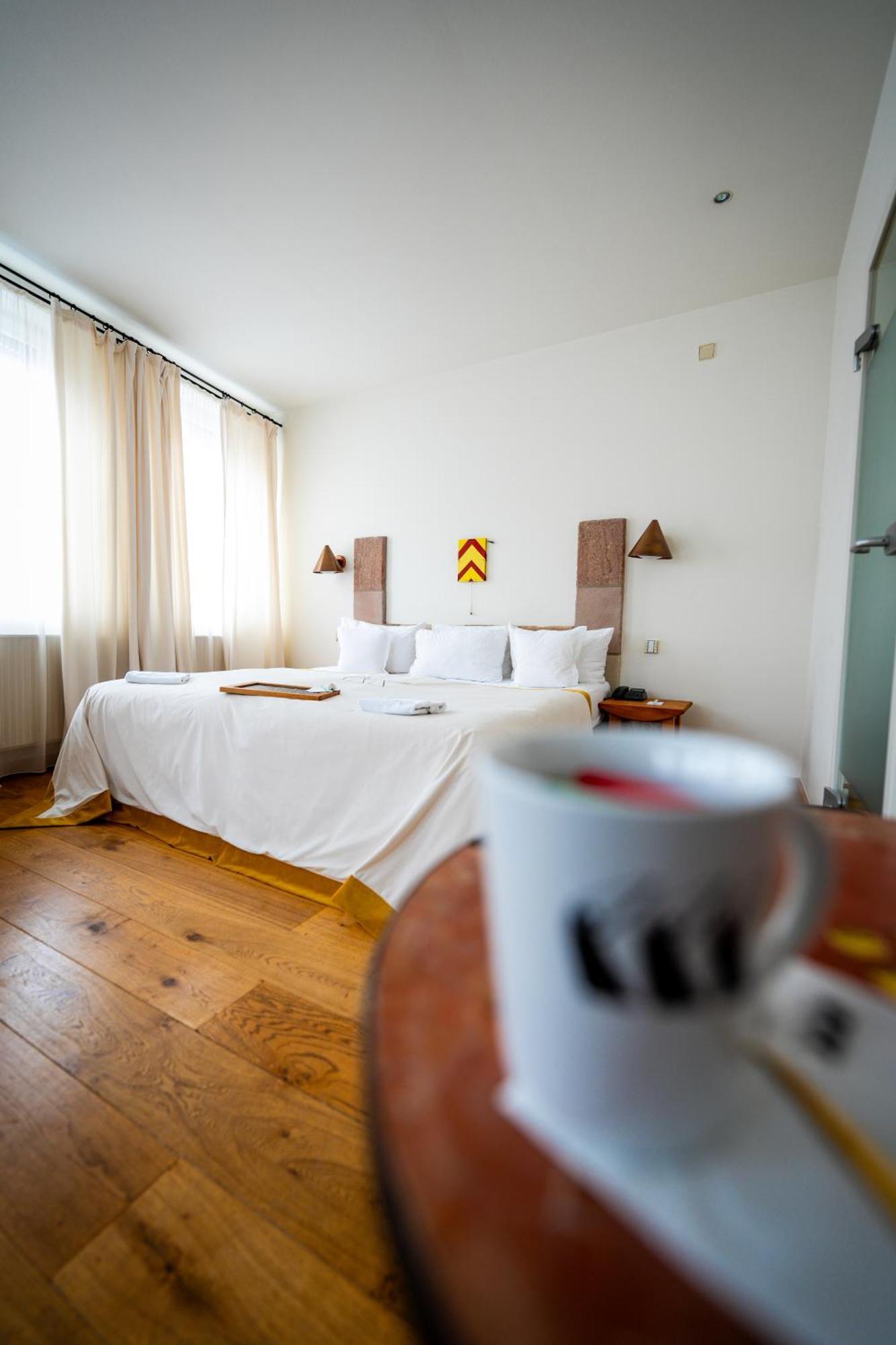 Hotel Drei Raben Nuremberg ภายนอก รูปภาพ
