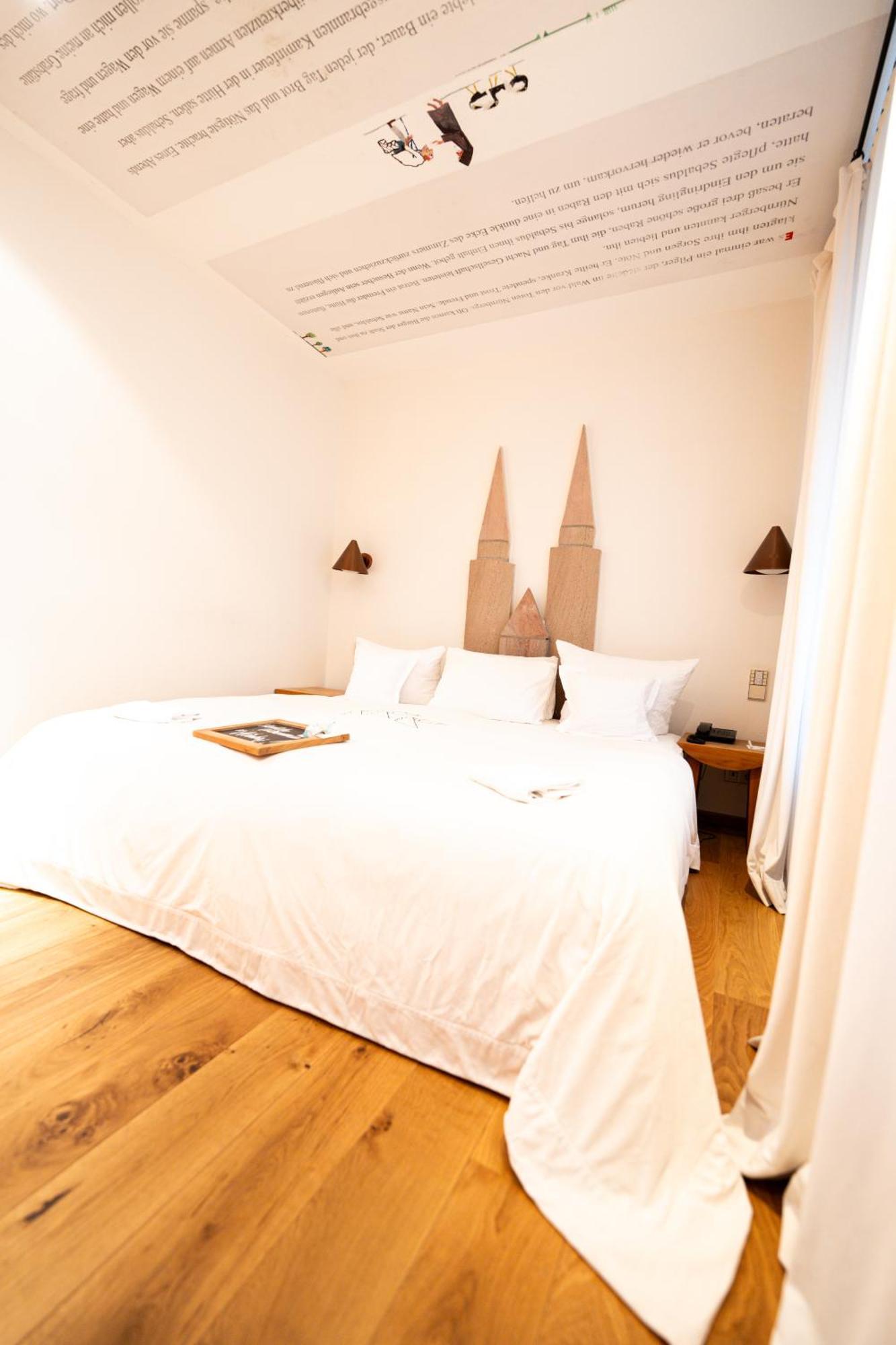 Hotel Drei Raben Nuremberg ภายนอก รูปภาพ