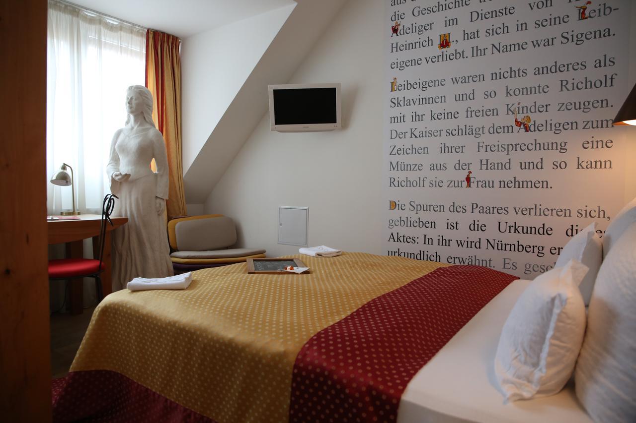 Hotel Drei Raben Nuremberg ภายนอก รูปภาพ