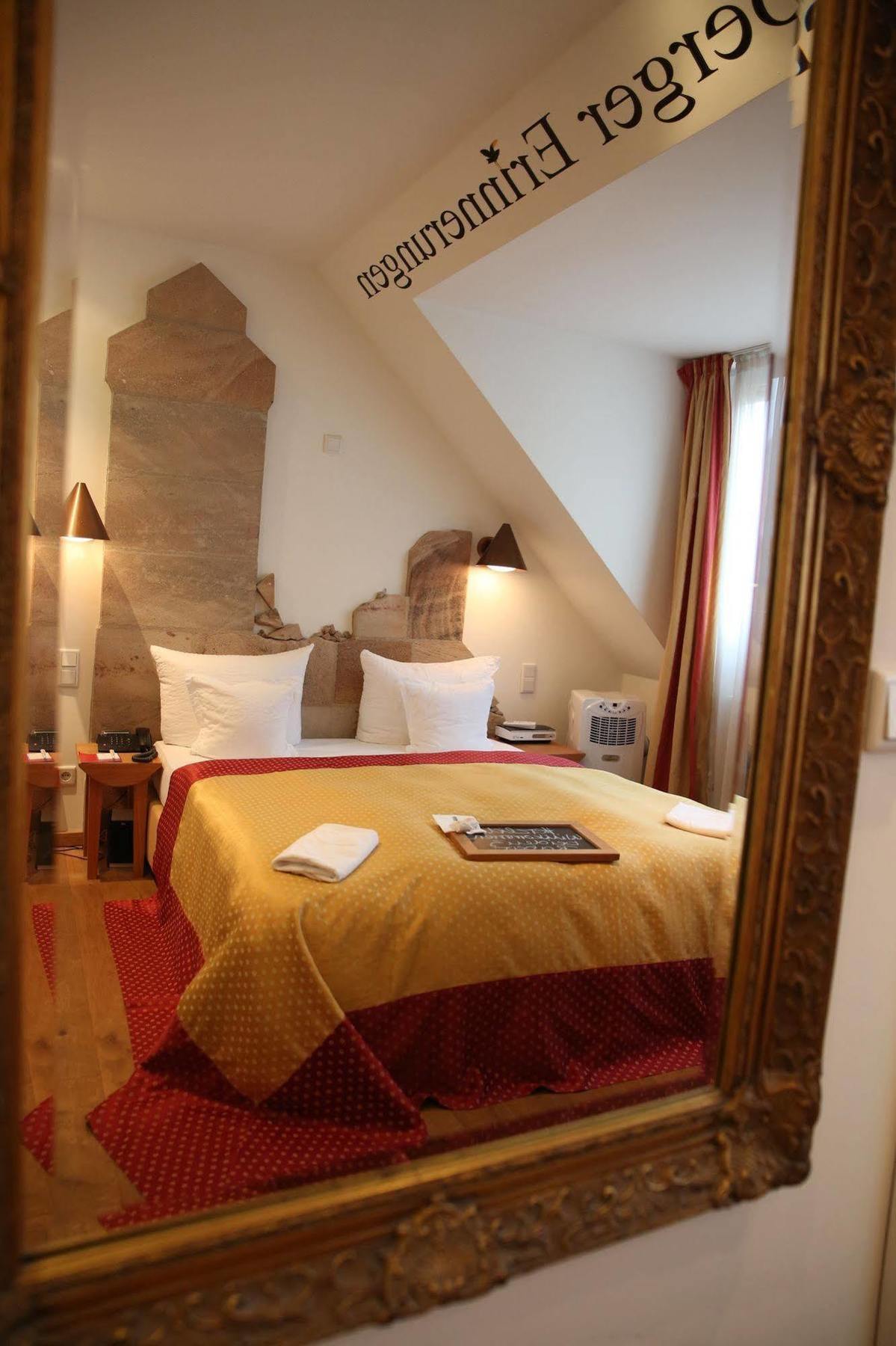 Hotel Drei Raben Nuremberg ภายนอก รูปภาพ