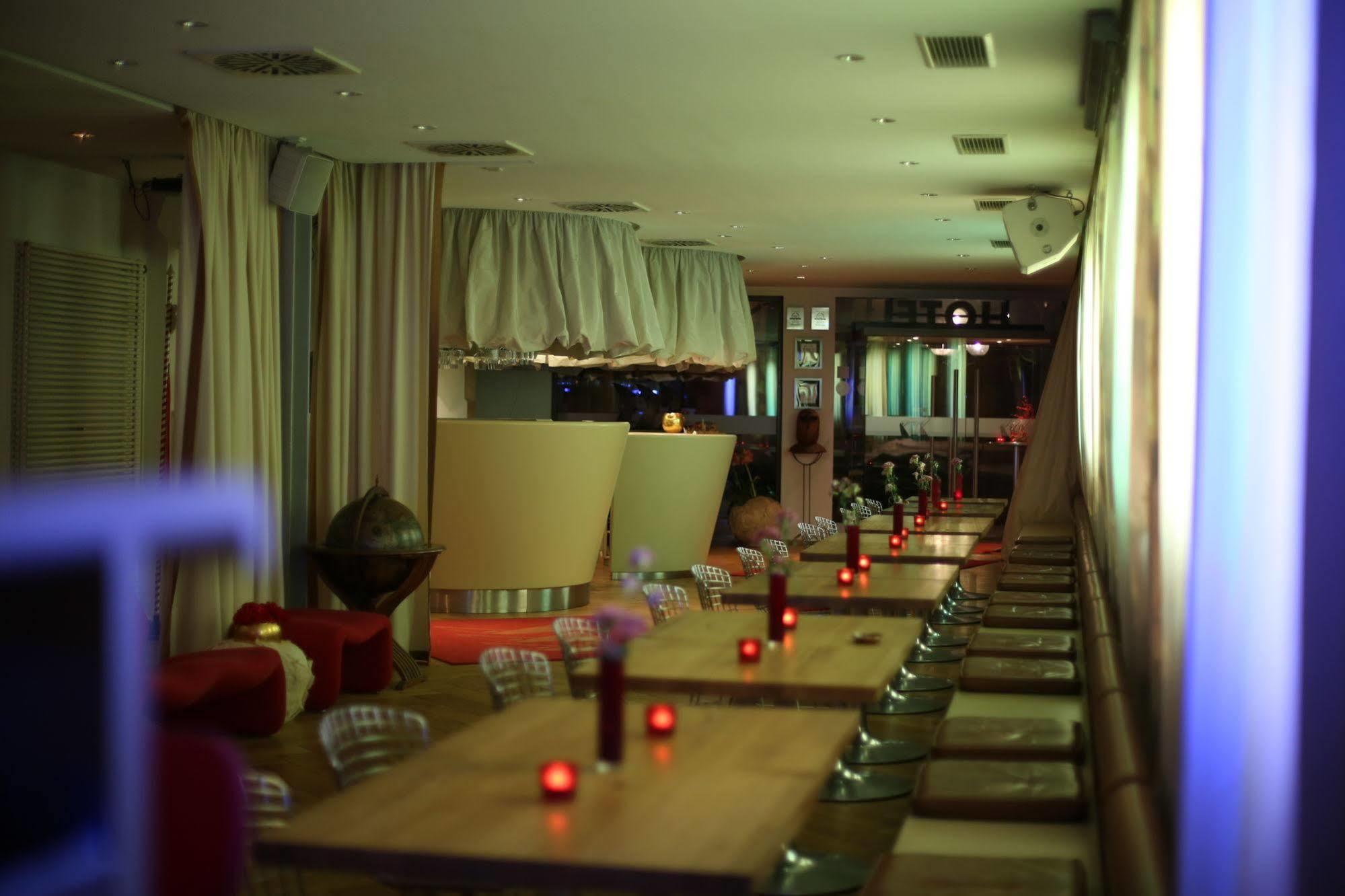 Hotel Drei Raben Nuremberg ภายนอก รูปภาพ